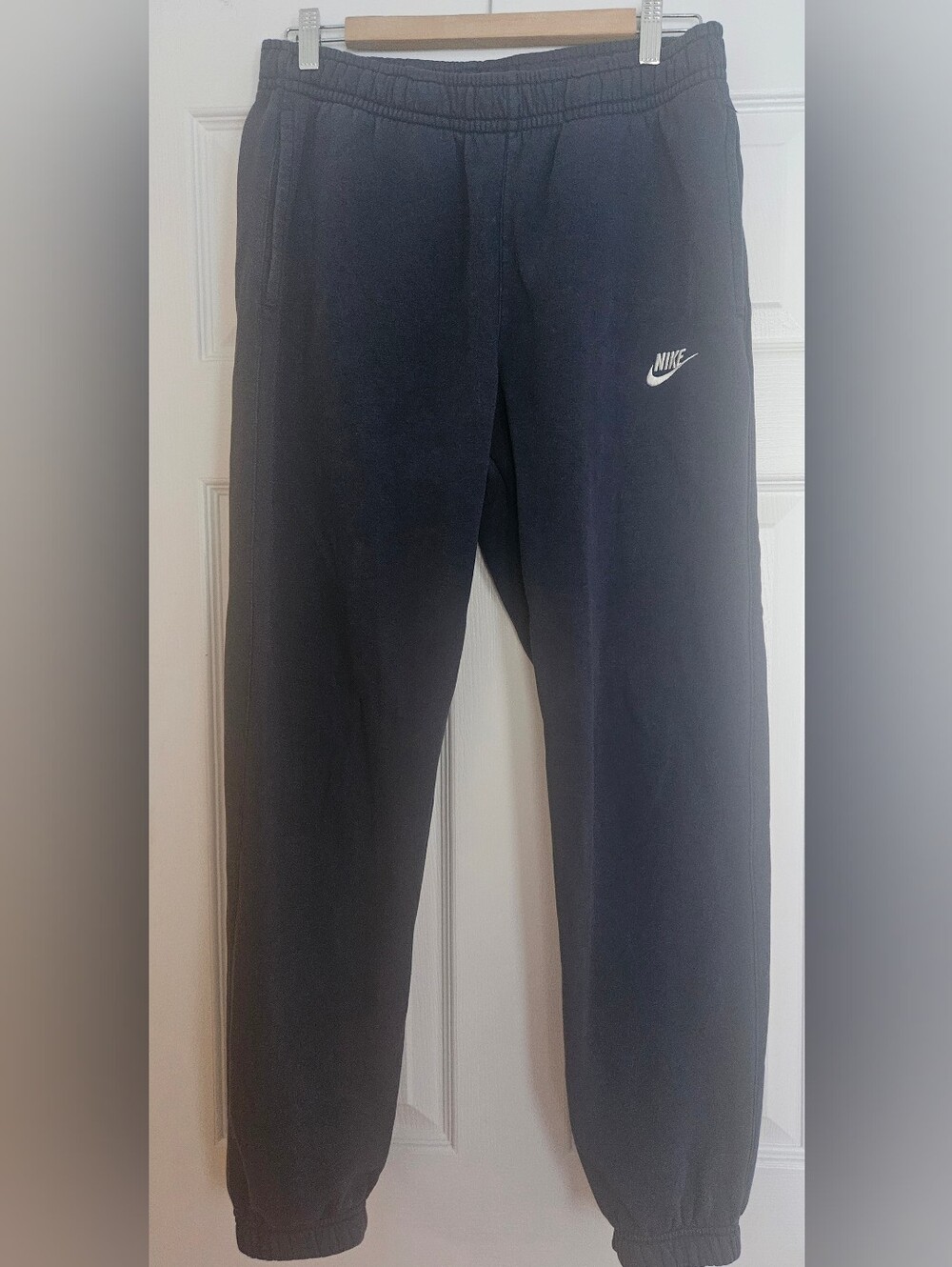 Nike Men's Navy Sweatpants. Size US M. Good Condition.